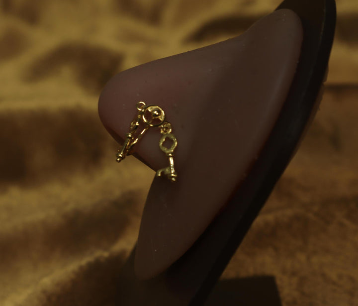 Vintage Keyhole Circle Faux Nose Cuff