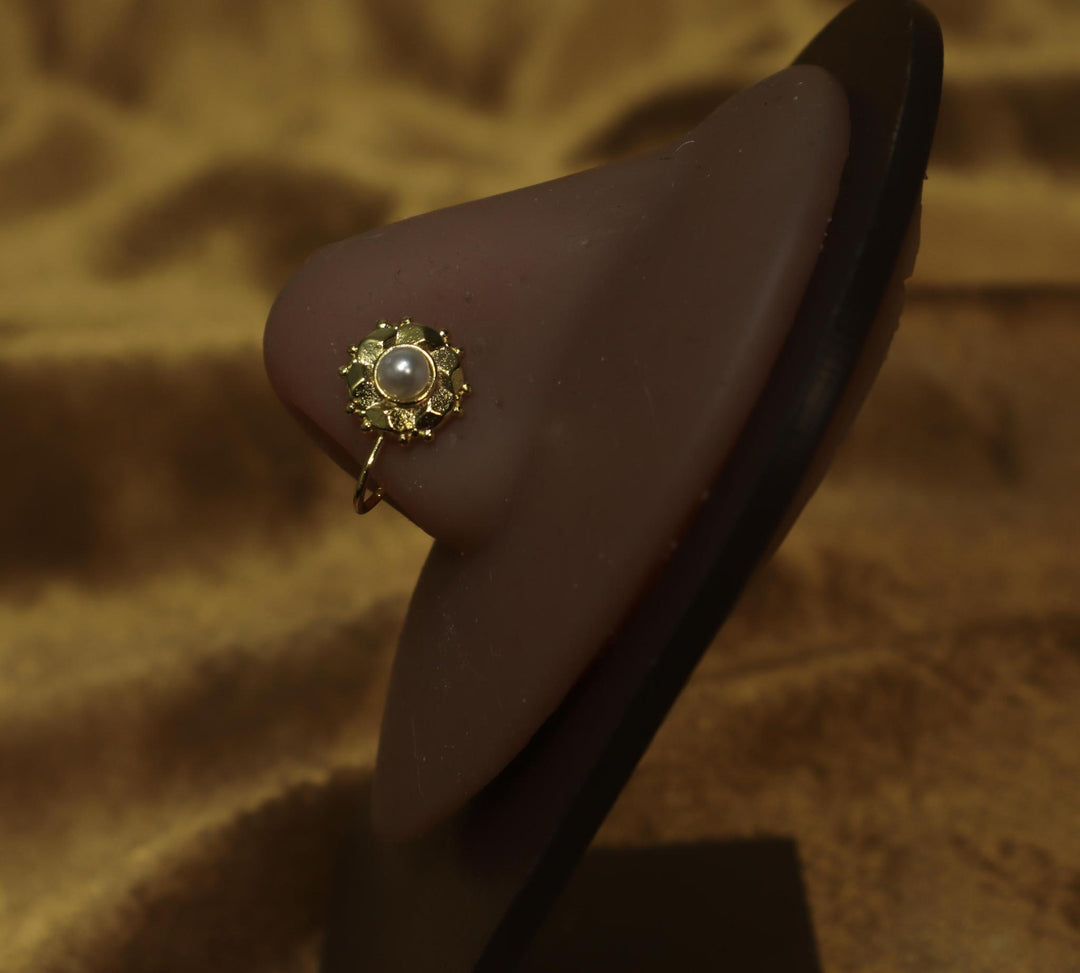 Elegance Luxe Pearl Flare Nose Cuff