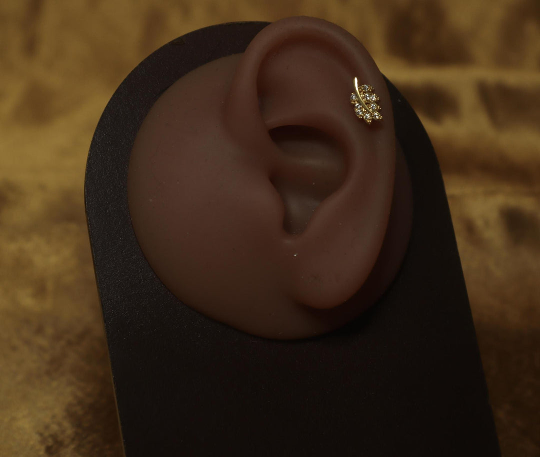 Elegant Leaf Clear Cartilage Piercing