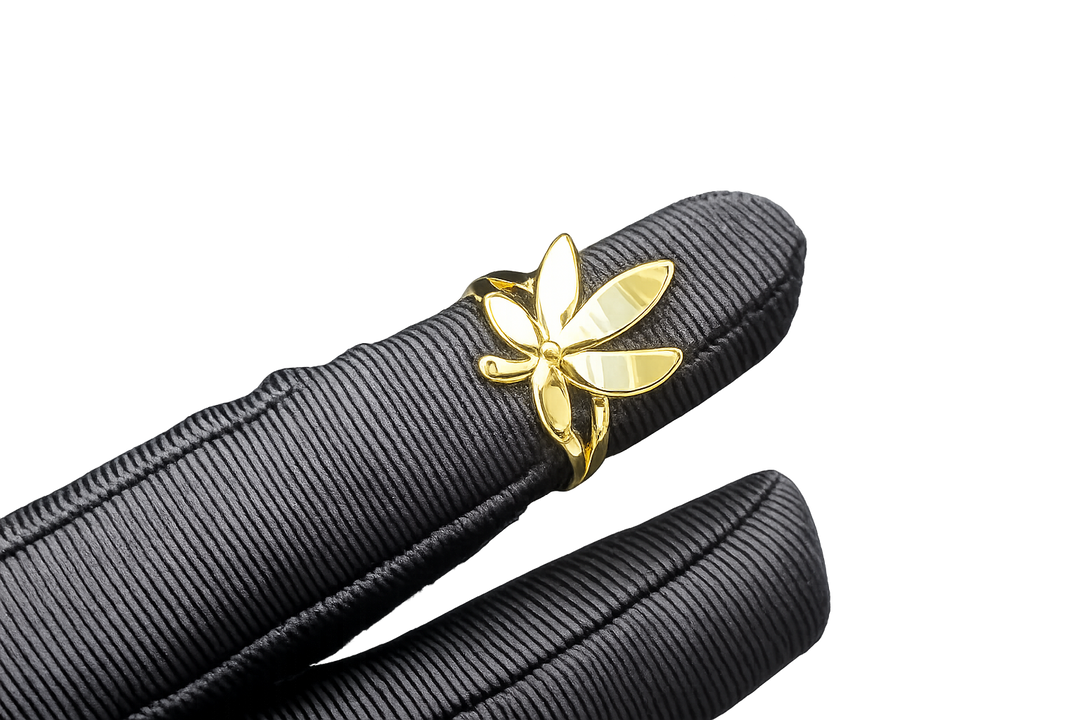 18K Gold Hemp Leaf Statement Ring