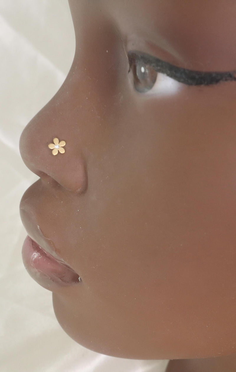 Dainty Cute Small Flower Nose Stud Piercing - YoniDa&