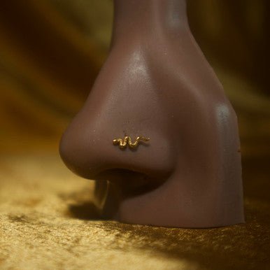 Dainty Gold Cutie Mark Snake Nose Stud - YoniDa'PunaniNose Stud