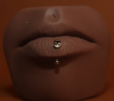Yin Yang lip ring 16g - YoniDa'PunaniLip Piercing